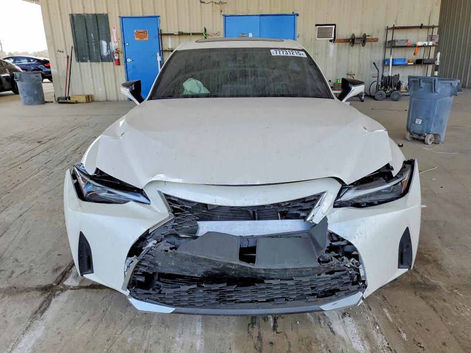 Продаж на аукціоні авто 2024 Lexus Is 300, vin: JTHCA1D2XR5131284, номер лоту: 77731215