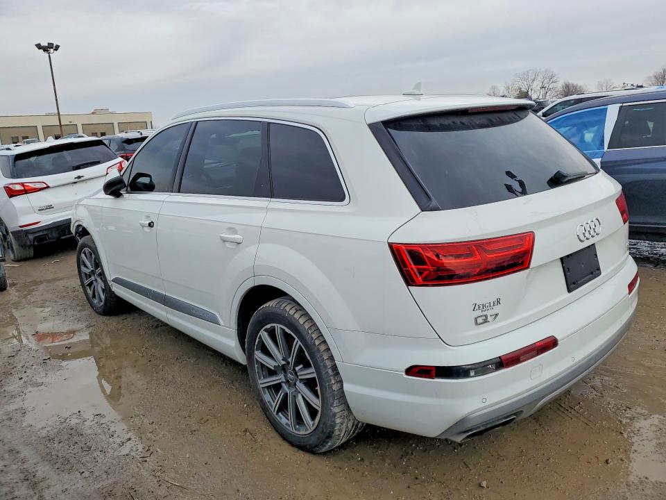Продажа на аукционе авто 2017 Audi Q7, vin: WA1LAAF73HD035313, номер лота: 77579935