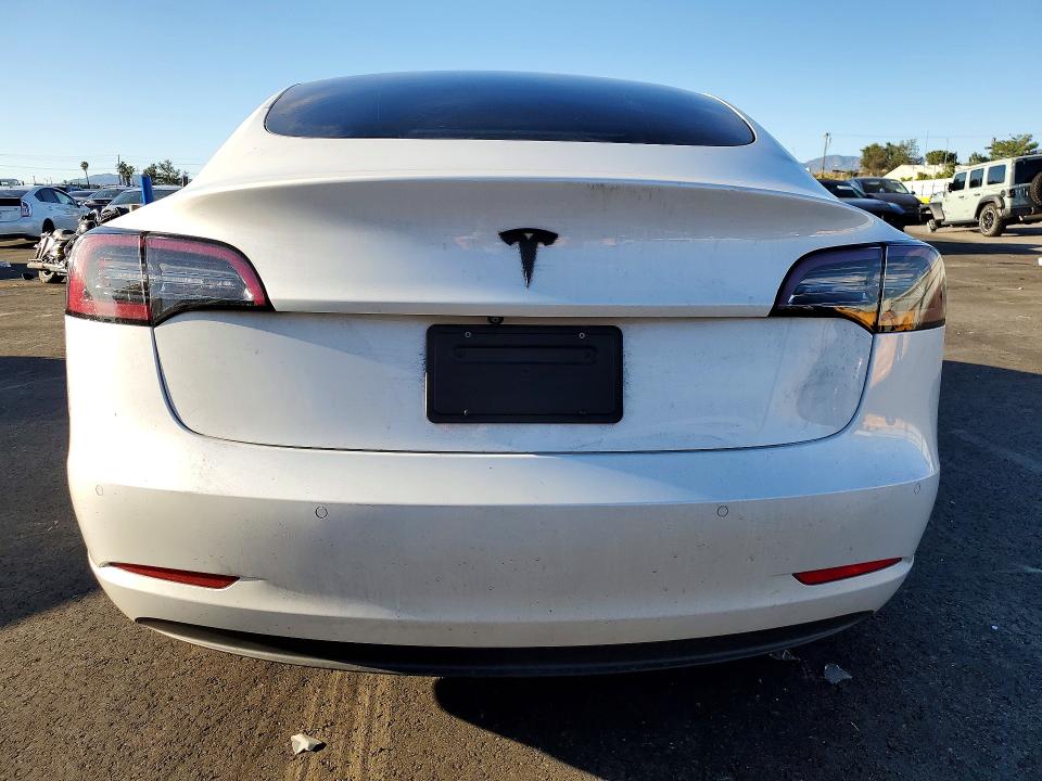 Продажа на аукционе авто 2021 Tesla Model 3, vin: 5YJ3E1EA7MF070009, номер лота: 77615155