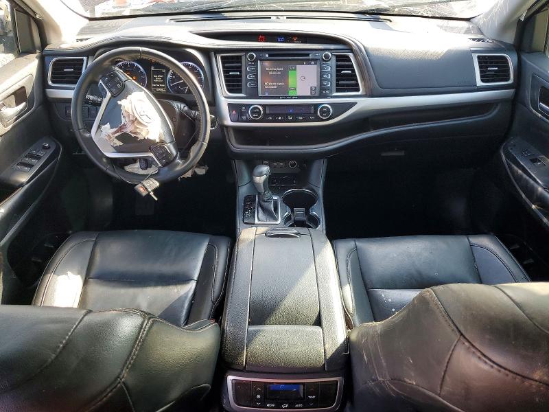 76610835 :رقم المزاد ، 5TDKZRFH1KS338703 vin ، 2019 Toyota Highlander مزاد بيع