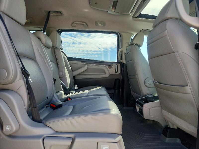 Продажа на аукционе авто 2018 Honda Odyssey, vin: 5FNRL6H99JB015717, номер лота: 79522415
