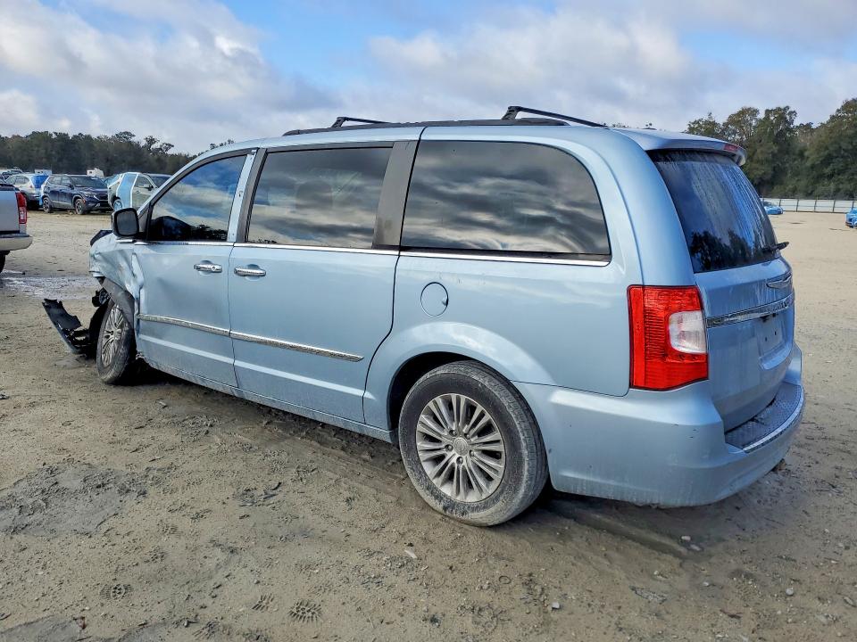 76923265 :رقم المزاد ، 2C4RC1CG2DR512318 vin ، 2013 Chrysler Town & Country مزاد بيع