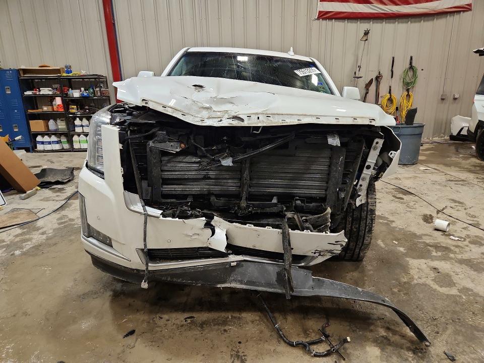 2017 Cadillac Escalade მანქანა იყიდება აუქციონზე, vin: 1GYS4BKJXHR112949, აუქციონის ნომერი: 75513255