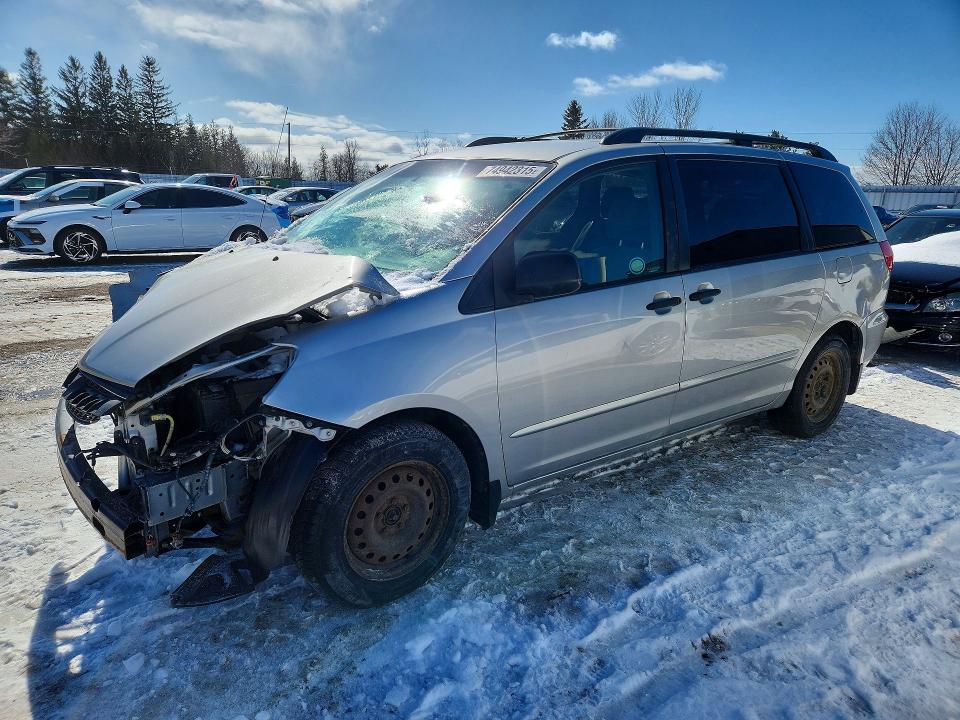 Продажа на аукционе авто 2010 Toyota Sienna, vin: 5TDZK4CC5AS339088, номер лота: 74942315