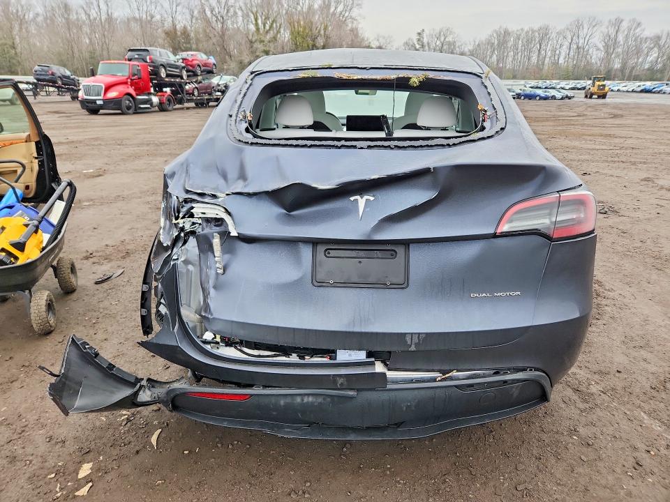 2023 Tesla Model Y მანქანა იყიდება აუქციონზე, vin: 7SAYGDEE0PA199105, აუქციონის ნომერი: 77685065
