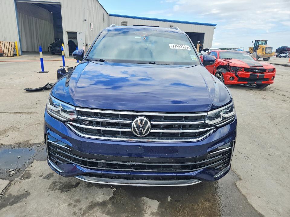 Продажа на аукционе авто 2022 Volkswagen Tiguan, vin: 3VV4B7AX6NM135182, номер лота: 77142735
