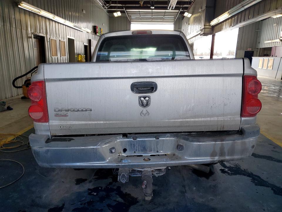 76567525 :رقم المزاد ، 1D7HW48K05S290787 vin ، 2005 Dodge Dakota مزاد بيع