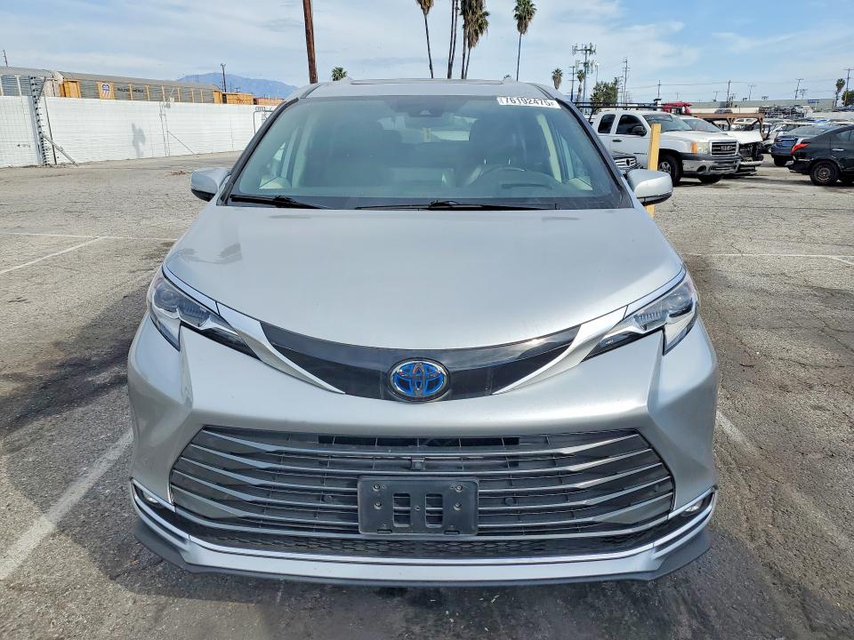 Продажа на аукционе авто 2021 Toyota Sienna, vin: 5TDERKEC6MS022615, номер лота: 76192475