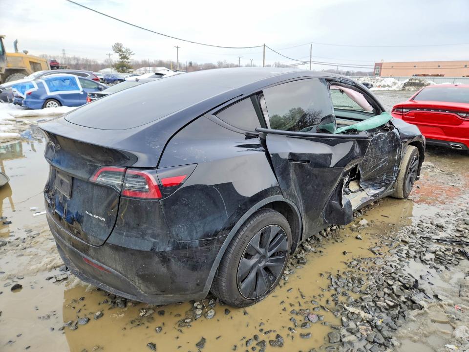 Продажа на аукционе авто 2025 Tesla Model Y, vin: 7SAYGDEE5SF287417, номер лота: 78971275