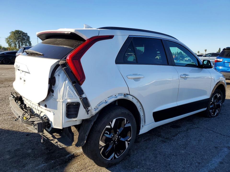 2024 Kia Niro მანქანა იყიდება აუქციონზე, vin: KNDCR3L19R5095750, აუქციონის ნომერი: 76604145