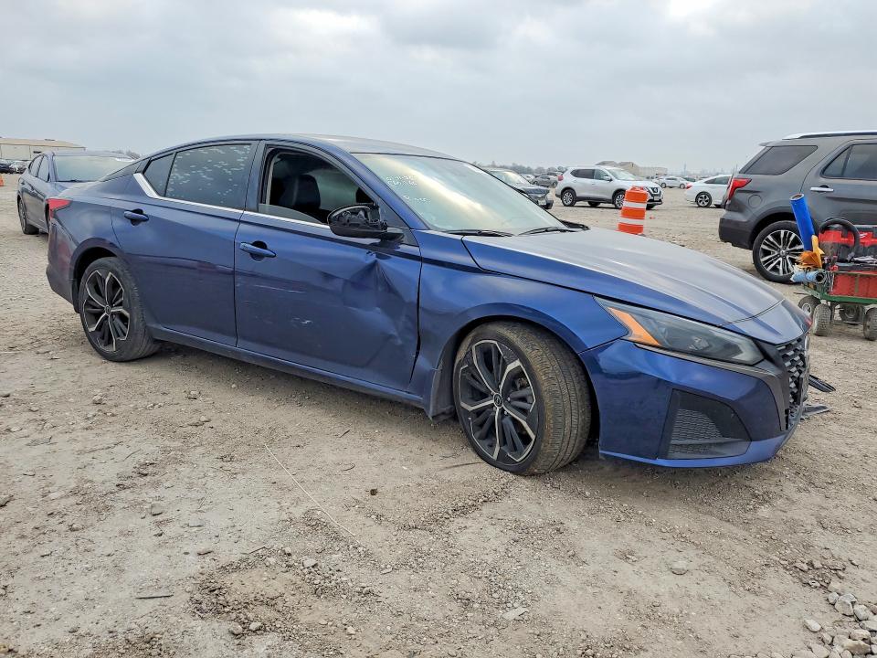 Продажа на аукционе авто 2023 Nissan Altima, vin: 1N4BL4CV5PN327902, номер лота: 78828415