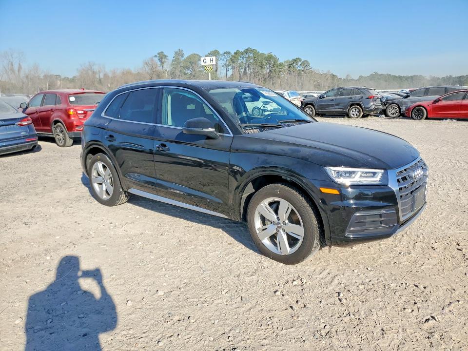 77626745 :رقم المزاد ، WA1BNAFY5J2106506 vin ، 2018 Audi Q5 مزاد بيع