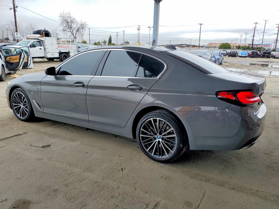 77373465 :رقم المزاد ، WBA13AG01NCJ96735 vin ، 2022 Bmw 530e مزاد بيع