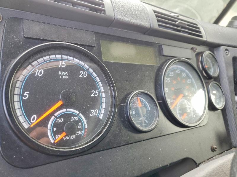 Продаж на аукціоні авто 2016 Freightliner Cascadia, vin: 3AKGGLD55GSGS1843, номер лоту: 77849465
