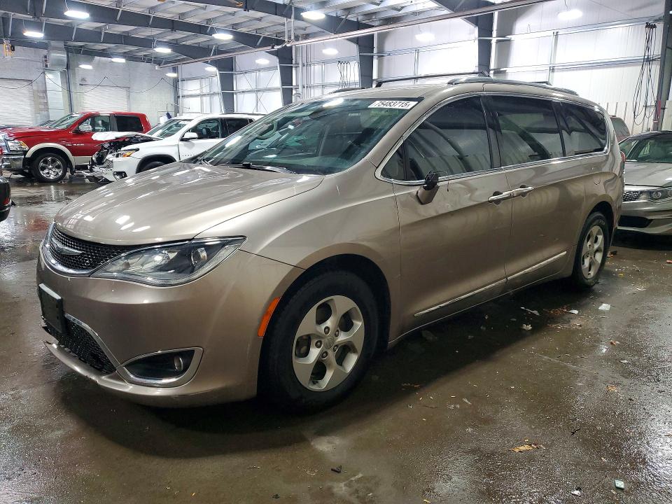 75483715 :رقم المزاد ، 2C4RC1EG2HR628377 vin ، 2017 Chrysler Pacifica مزاد بيع