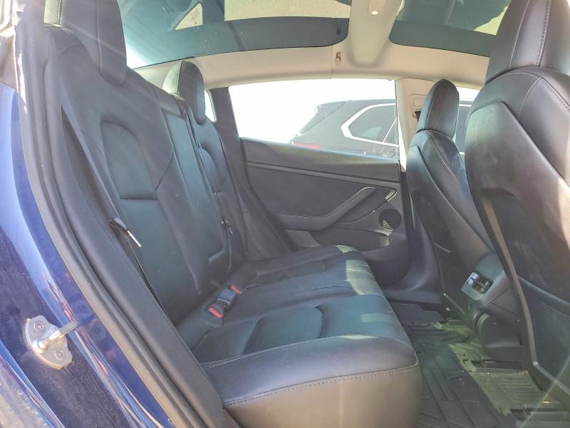 Продажа на аукционе авто 2021 Tesla Model 3, vin: 5YJ3E1EAXMF986957, номер лота: 77921685