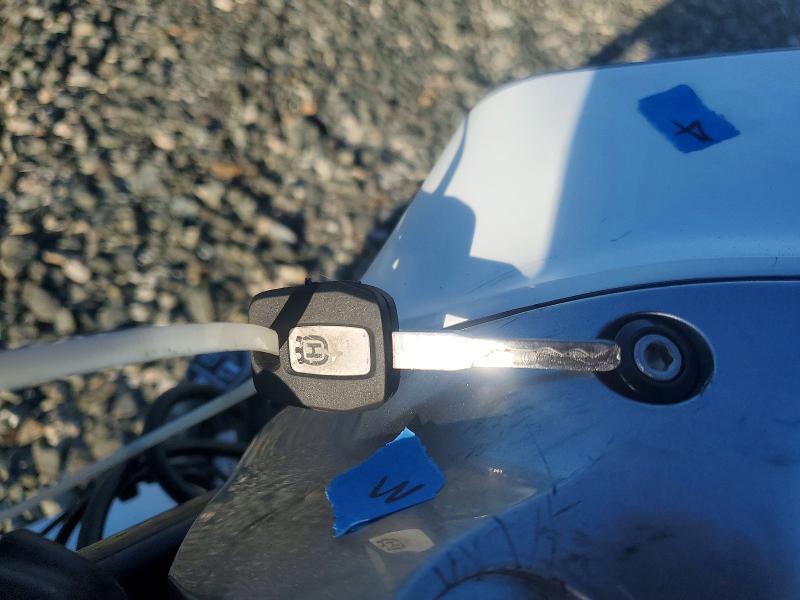 Aukcja sprzedaży 2023 Husqvarna Vitpilen 401/svartpilen 401, vin: MD2JUJ409PC224833, numer aukcji: 76644035