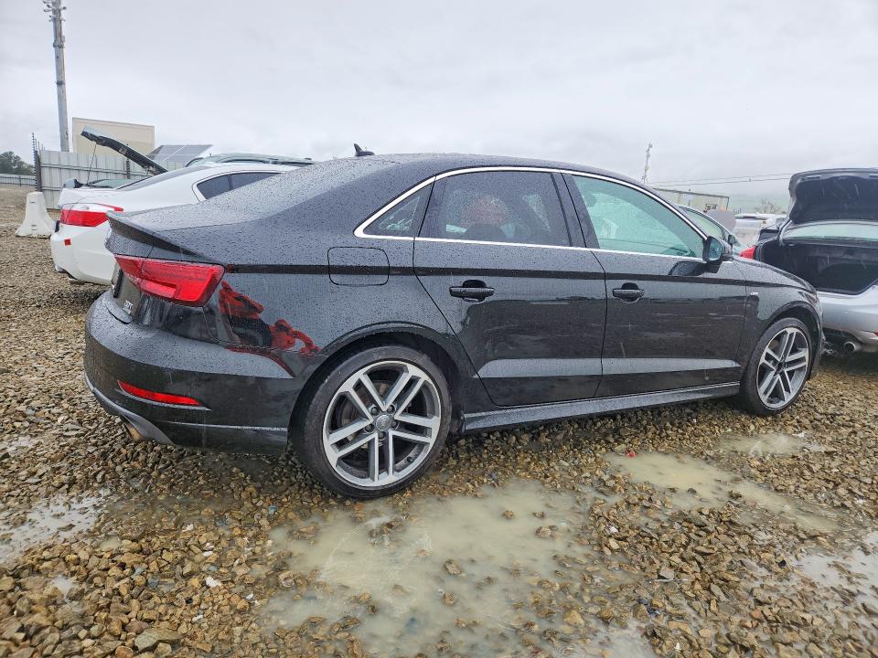 Продажа на аукционе авто 2017 Audi A3, vin: WAUJ8GFFXH1019904, номер лота: 77571665