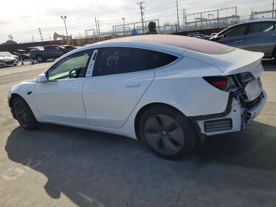 76407305 :رقم المزاد ، 5YJ3E1EA5JF023329 vin ، 2018 Tesla Model 3 مزاد بيع