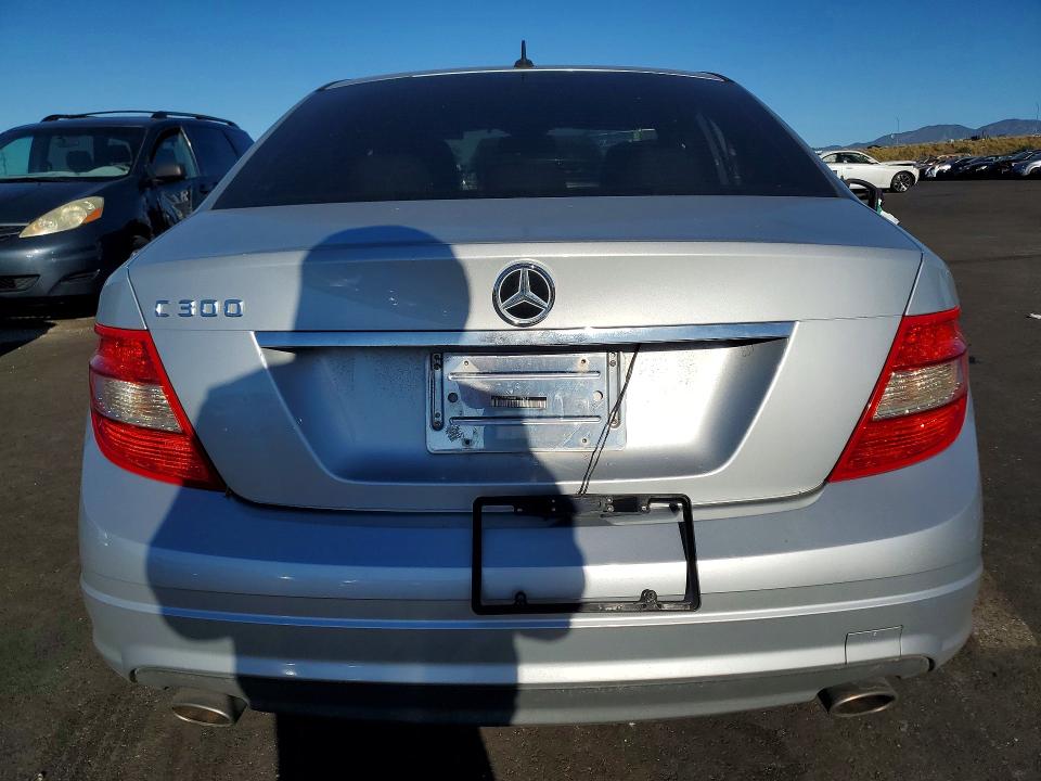2010 Mercedes-benz C მანქანა იყიდება აუქციონზე, vin: WDDGF5EB4AR117619, აუქციონის ნომერი: 77432055