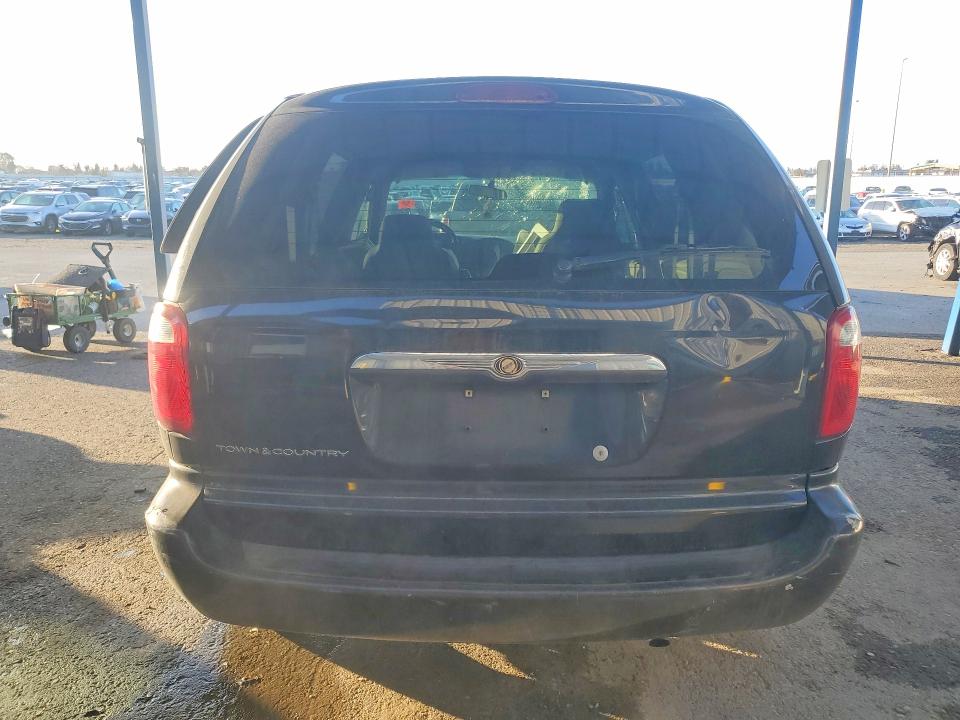 77156565 :رقم المزاد ، 1C4GP45R55B266831 vin ، 2005 Chrysler Town & Country مزاد بيع