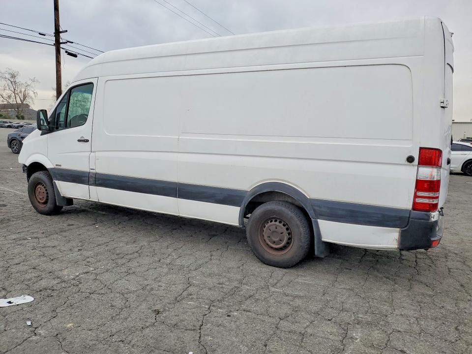 76283125 :رقم المزاد ، WD3PE8CB4B5568263 vin ، 2011 Mercedes-benz Sprinter 2 مزاد بيع