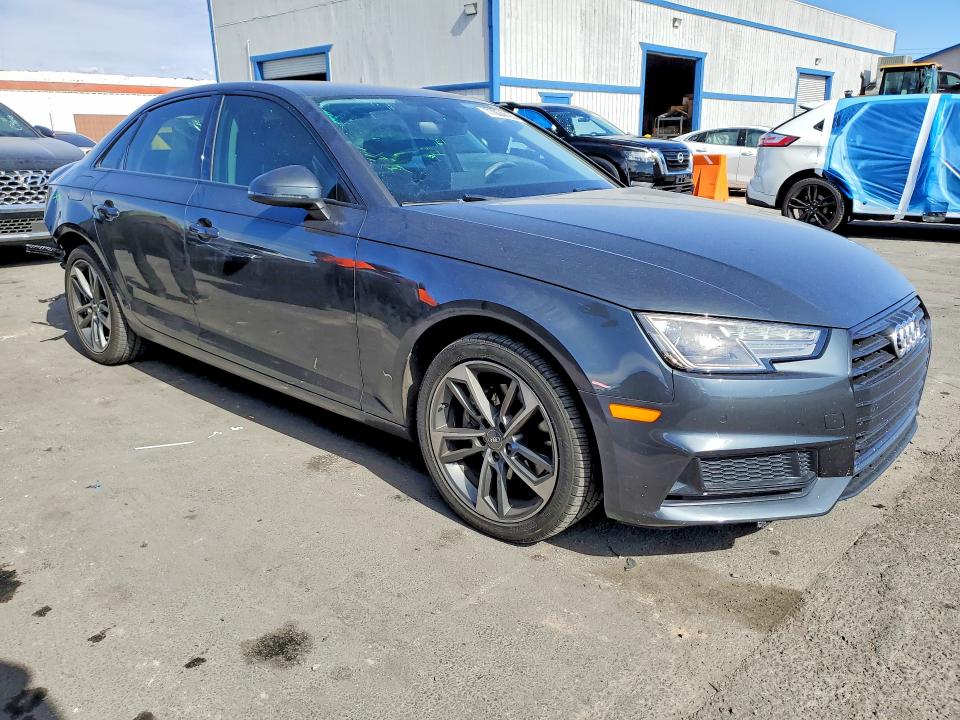 Продажа на аукционе авто 2019 Audi A4, vin: WAUGMAF40KN018388, номер лота: 77004405