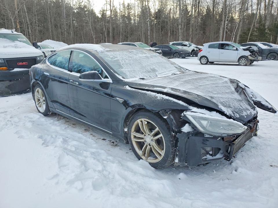Продажа на аукционе авто 2015 Tesla Model S, vin: 5YJSA1E26FF103665, номер лота: 76369255