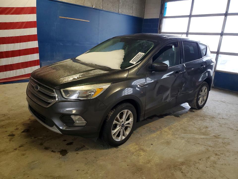 76209355 :رقم المزاد ، 1FMCU0GD0HUA52299 vin ، 2017 Ford Escape مزاد بيع