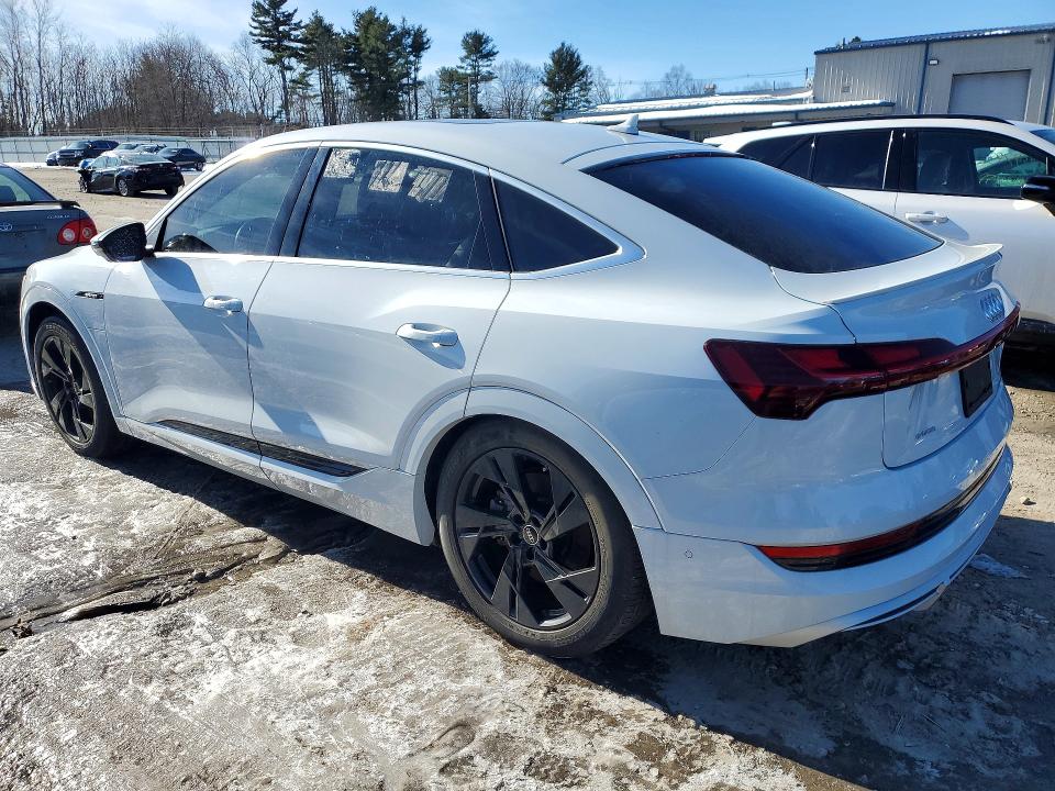 2022 Audi E-tron მანქანა იყიდება აუქციონზე, vin: WA13AAGE3NB025787, აუქციონის ნომერი: 74288535