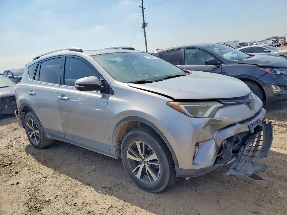 Продажа на аукционе авто 2017 Toyota Rav4, vin: 2T3WFREV9HW384045, номер лота: 77163925