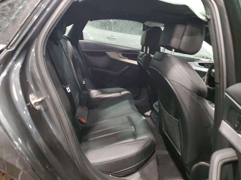 Продажа на аукционе авто 2019 Audi A4, vin: WAUENAF4XKN005667, номер лота: 77140345
