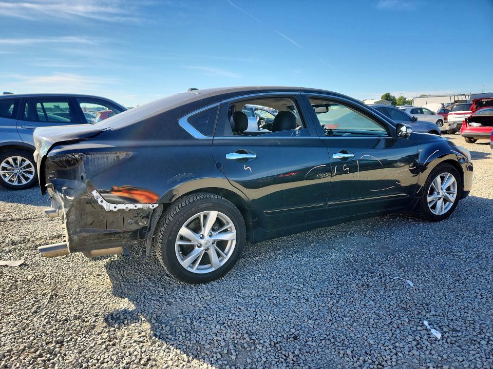 Продажа на аукционе авто 2015 Nissan Altima, vin: 1N4AL3AP0FN864833, номер лота: 78531575