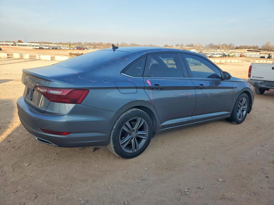 77133765 :رقم المزاد ، 3VWC57BU1MM081792 vin ، 2021 Volkswagen Jetta مزاد بيع