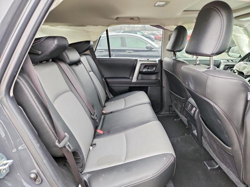 75844535 :رقم المزاد ، JTENU5JRXR6297871 vin ، 2024 Toyota 4runner مزاد بيع