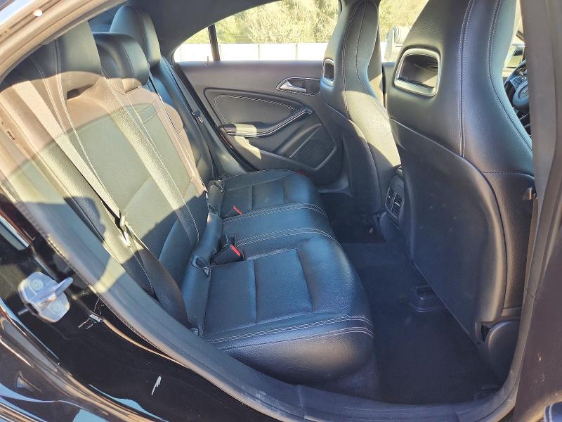 75851815 :رقم المزاد ، WDDSJ4EB8JN669702 vin ، 2018 Mercedes-benz Cla مزاد بيع