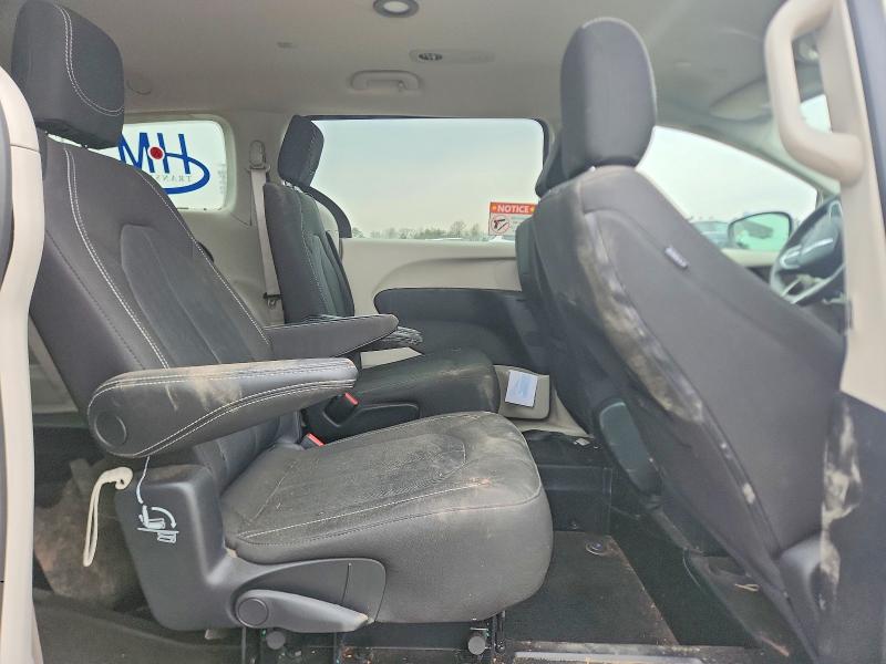 2023 Chrysler Voyager მანქანა იყიდება აუქციონზე, vin: 2C4RC1CG6PR617237, აუქციონის ნომერი: 77521365