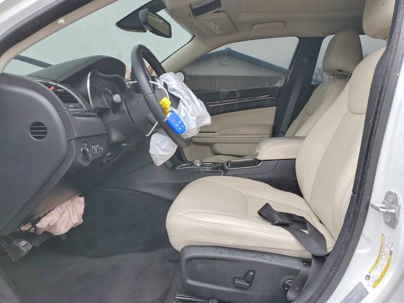 77883505 :رقم المزاد ، 2C3CCAAGXFH893938 vin ، 2015 Chrysler 300 مزاد بيع