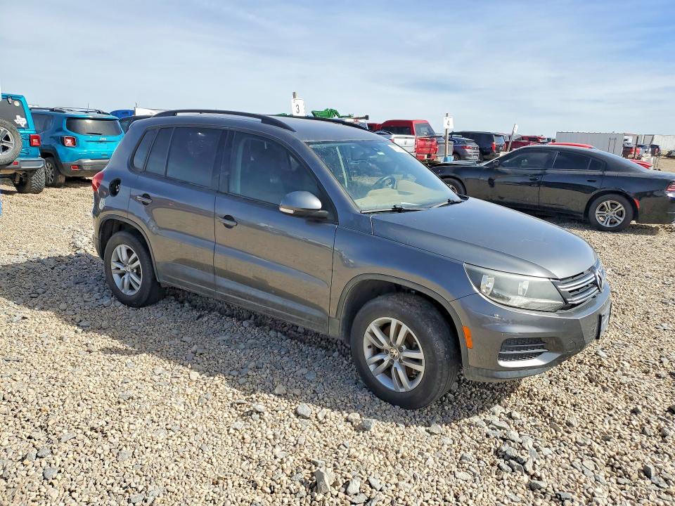 2016 Volkswagen Tiguan მანქანა იყიდება აუქციონზე, vin: WVGAV7AXXGW514144, აუქციონის ნომერი: 78871665
