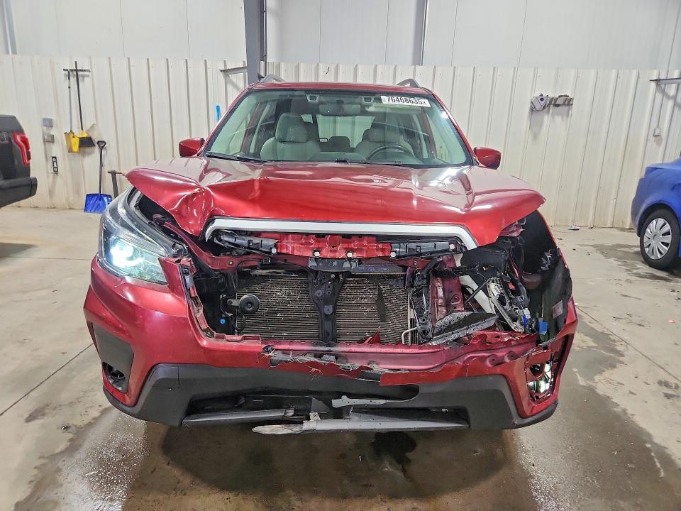 Продажа на аукционе авто 2019 Subaru Forester, vin: JF2SKAEC6KH408777, номер лота: 76468635