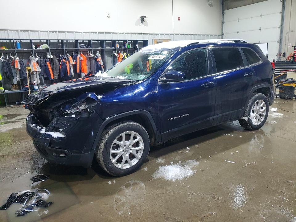 74022145 :رقم المزاد ، 1C4PJMCS6GW131926 vin ، 2016 Jeep Cherokee مزاد بيع