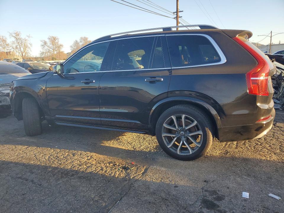2018 Volvo Xc90 T6 მანქანა იყიდება აუქციონზე, vin: YV4A22PK2J1368996, აუქციონის ნომერი: 75869195