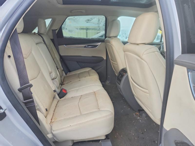 75465765 :رقم المزاد ، 1GYKNDRS9JZ185582 vin ، 2018 Cadillac Xt5 مزاد بيع
