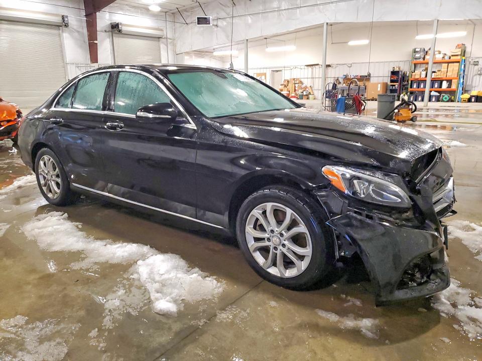 Продажа на аукционе авто 2015 Mercedes-benz C, vin: 55SWF4KB7FU068397, номер лота: 77975045