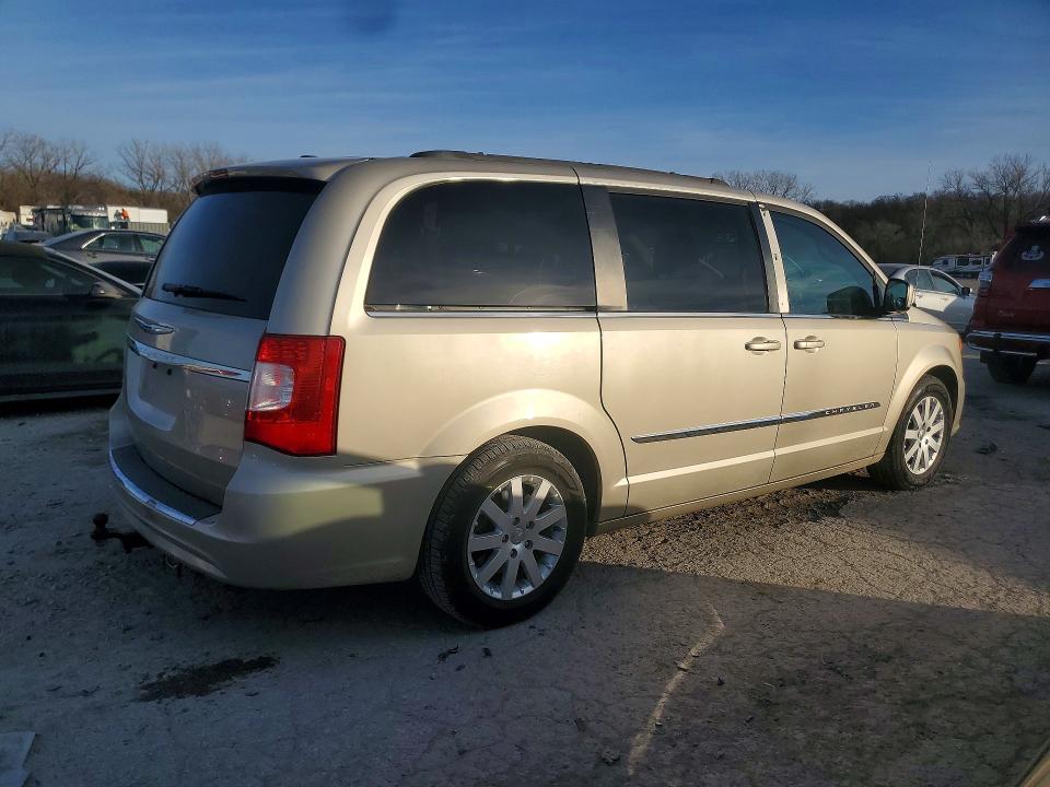 76173965 :رقم المزاد ، 2C4RC1BG6FR739628 vin ، 2015 Chrysler Town & Country مزاد بيع
