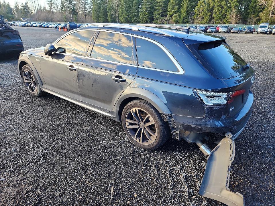 77582095 :رقم المزاد ، WA18NAF43HA038262 vin ، 2017 Audi A4 Allroad مزاد بيع