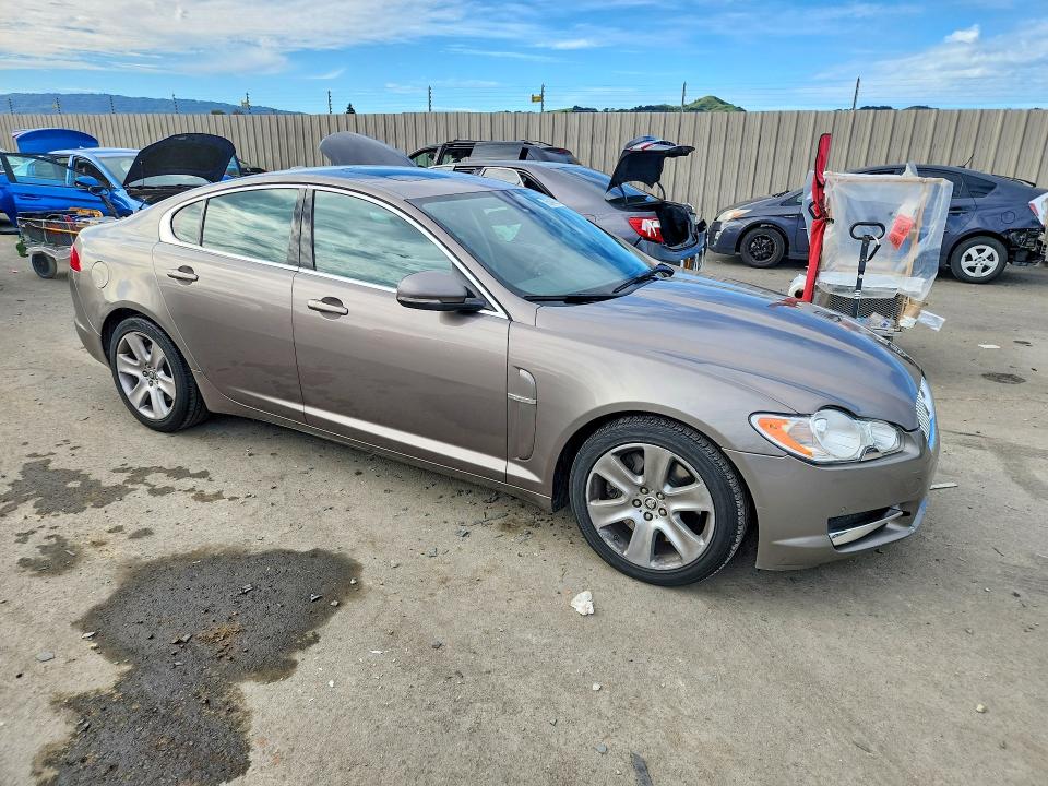 78504215 :رقم المزاد ، SAJWA0FB0BLS02825 vin ، 2011 Jaguar Xf مزاد بيع