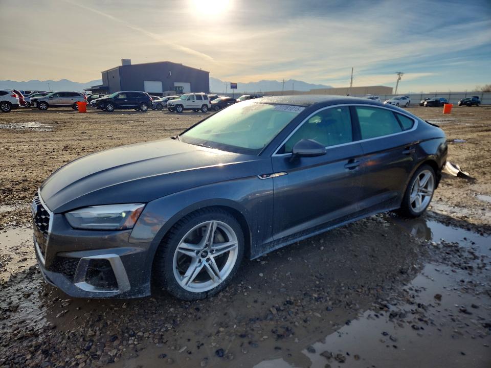 Продаж на аукціоні авто 2022 Audi A5, vin: WAUDACF59NA033290, номер лоту: 77781015
