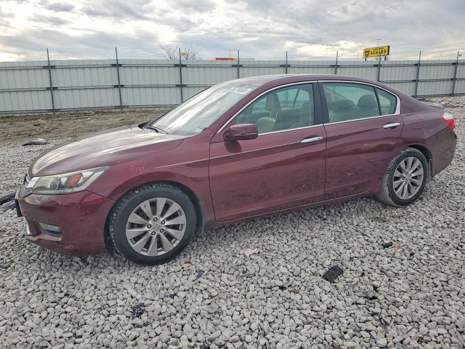 Auction sale of the 2015 Honda Accord, vin: 1HGCR2F85FA230035, lot number: 76776655