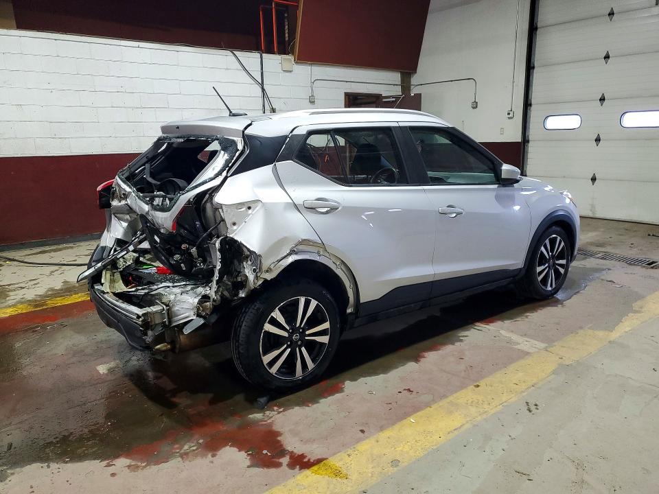 2019 Nissan Kicks მანქანა იყიდება აუქციონზე, vin: 3N1CP5CU5KL503827, აუქციონის ნომერი: 75996565